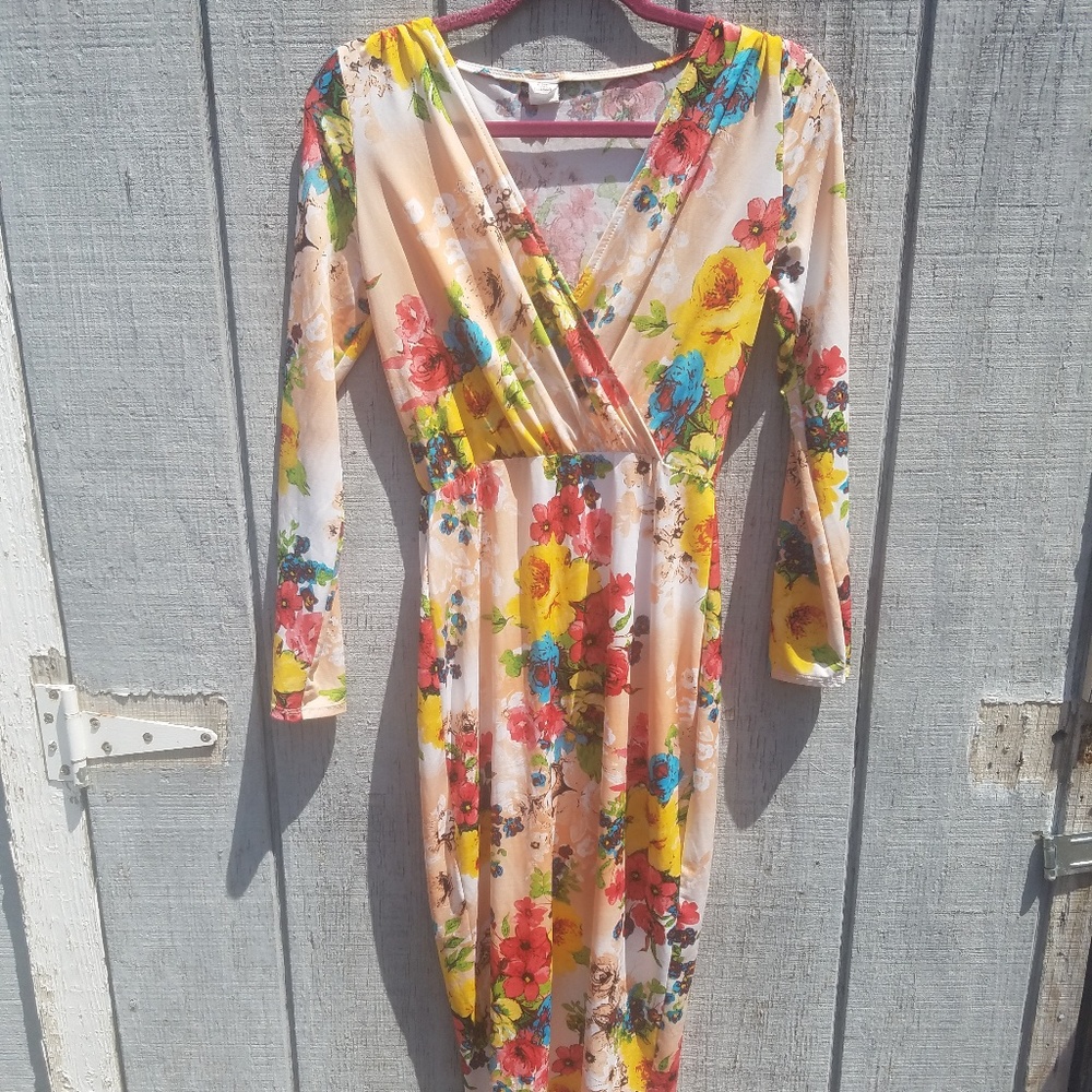 NWOT floral midi dress